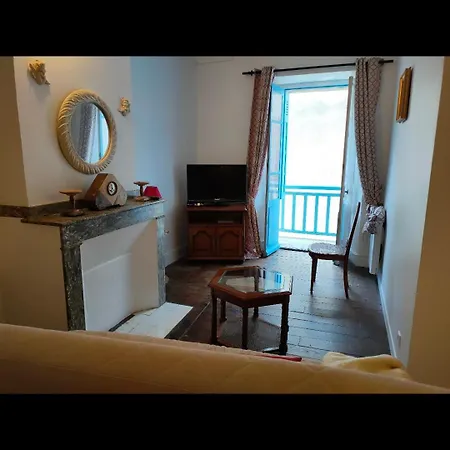 Agreable Maison Dans Un Beau Village De Montagne * Siguer