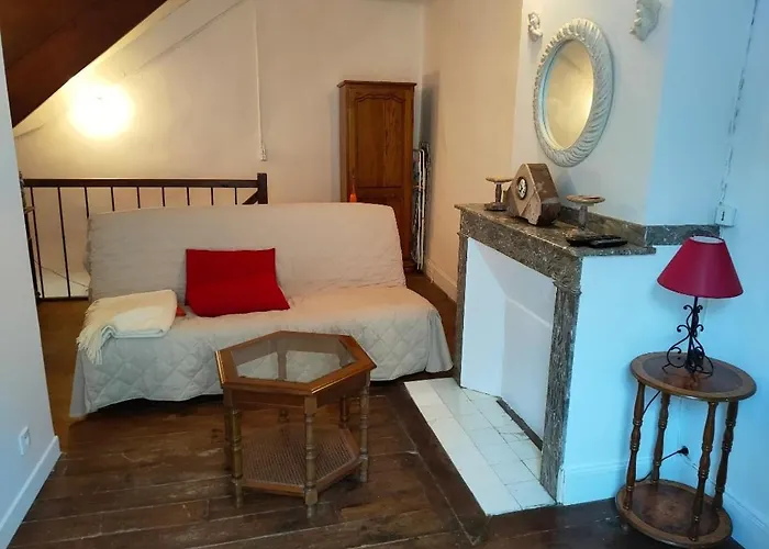 Agreable Maison Dans Un Beau Village De Montagne * Siguer